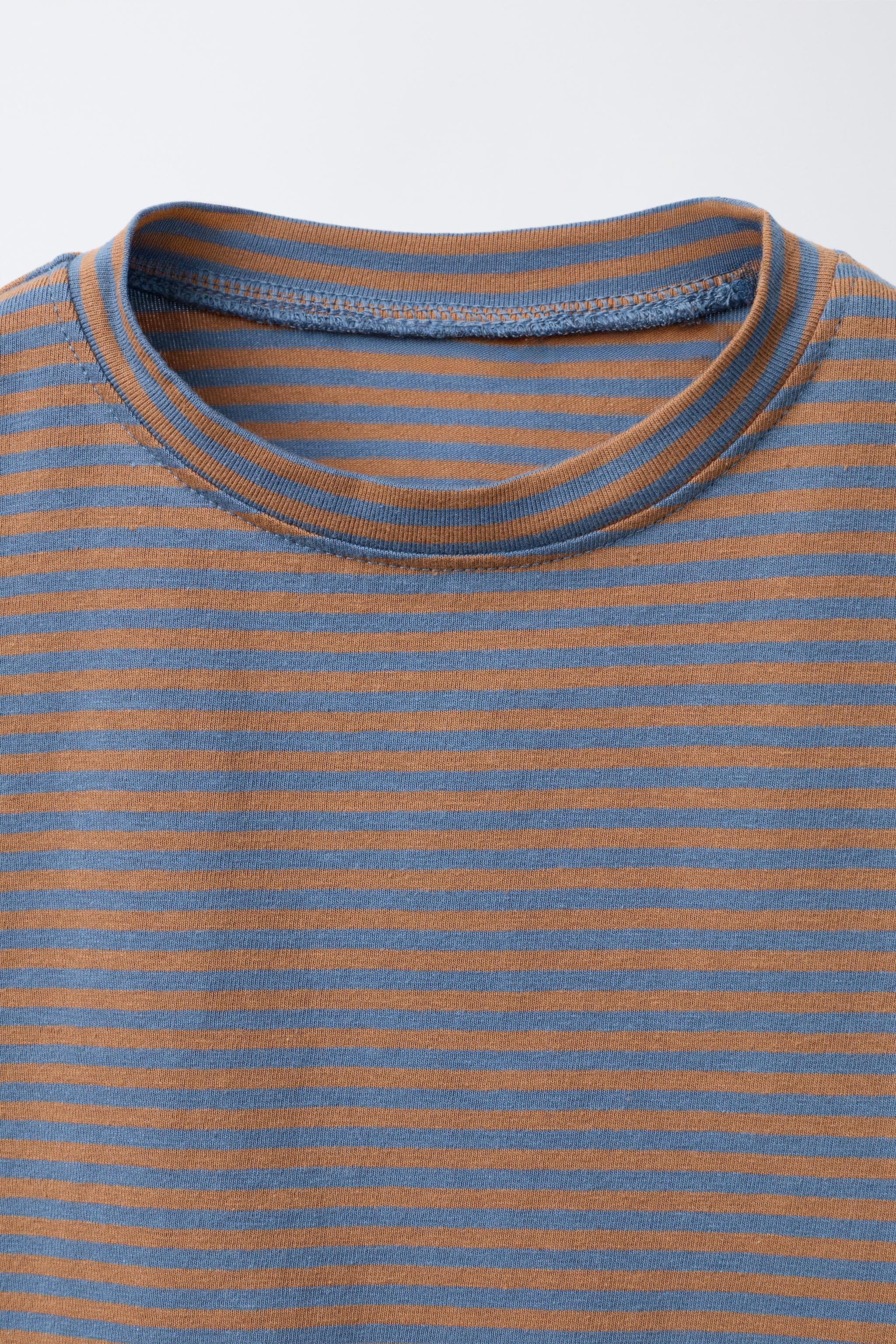 STRIPED PRINT T-SHIRT